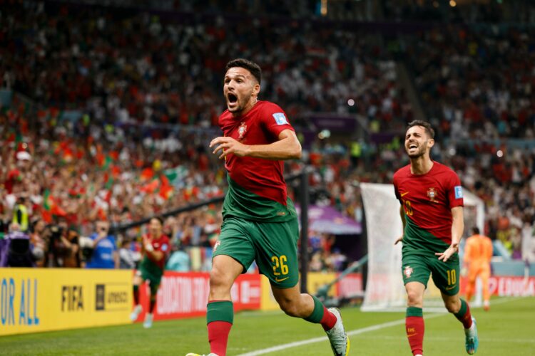 Portugal goleó a Suiza y pasó a cuartos de final