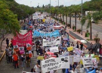 Continúa el conflicto en salud tras el rechazo del aumento