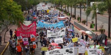 Continúa el conflicto en salud tras el rechazo del aumento