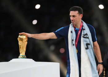 Scaloni: «La gente merece ver a sus campeones»