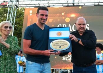 “Juegan para la gente”