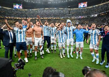 La selección llega a Ezeiza mañana a las 19