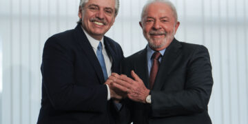 Fernández se reunió con Lula: «Hemos decidido volver a poner en marcha el vínculo»