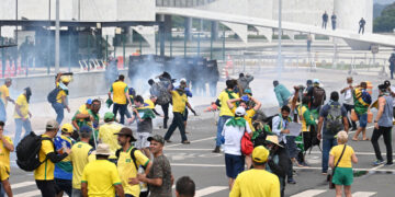 Bolsonaristas invadieron el Congreso brasileño en una manifestación contra Lula