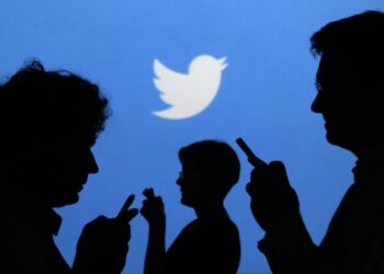 Twitter restableció miles de cuentas a opositores a la vacuna contra la Covid y a conspiradores