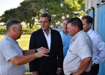 El Gobierno anunció un programa de asistencia para 8 de cada 10 productores lecheros