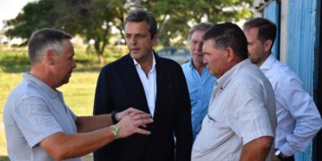 El Gobierno anunció un programa de asistencia para 8 de cada 10 productores lecheros