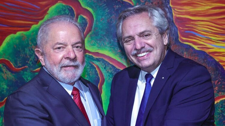 Ante la región, Fernández y Lula relanzaron las relaciones