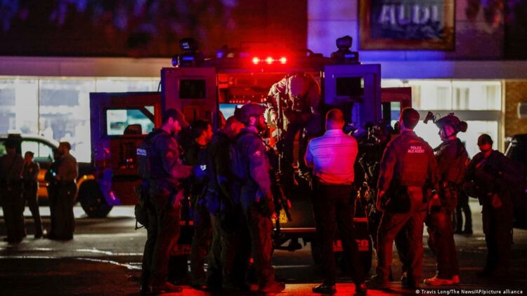 Biden pide regular la tenencia de armas tras un tercer tiroteo