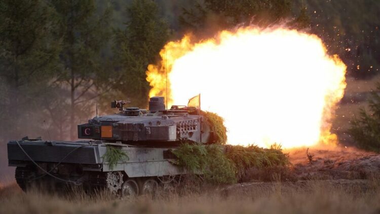 Ola de ataques rusos en Ucrania tras la promesa de Estados Unidos y Alemania de entregar tanques