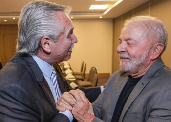 El presidente Lula da Silva llega este domingo a la Argentina
