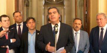Con apoyo de 12 gobernadores, Fernández presentará mañana el pedido de juicio político contra la Corte