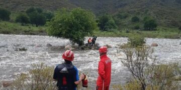 Hallaron muerta a una mujer que fue arrastrada por la creciente del Río La Suela