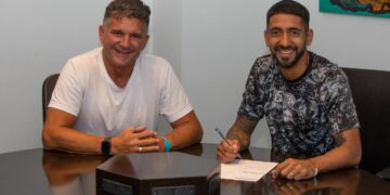 Belgrano oficializó la llegada de Matías “Caco” García, su cuarto refuerzo