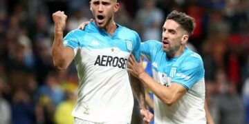 Racing es el primer campeón del año tras vencer a Boca