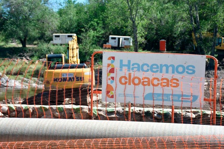 Por obras cloacales, interrumpen un acceso a Costanera desde Circunvalación