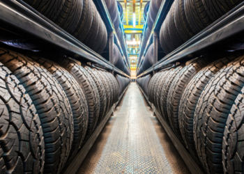 Denuncian el robo de 45 cubiertas del depósito de Vialidad Nacional en Córdoba