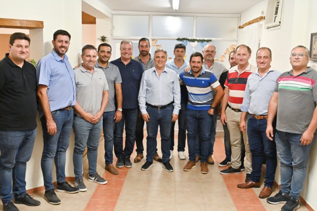 Más intendentes del departamento se suman a la iniciativa de pegar las elecciones a la provincia