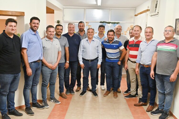 Más intendentes del departamento se suman a la iniciativa de pegar las elecciones a la provincia