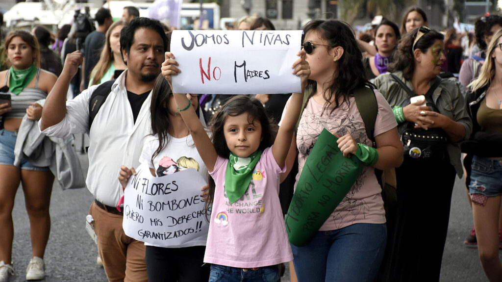 Cortes y desvíos en Córdoba por la marcha del 8M este sábado