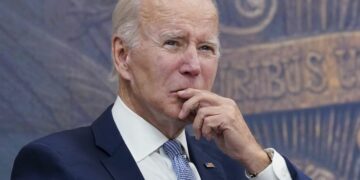 Hallan otros seis documentos clasificados en otro registro en la residencia de Biden