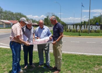 Para agilizar el tránsito, duplicarán un tramo de la calzada sur de la Avenida Luchesse