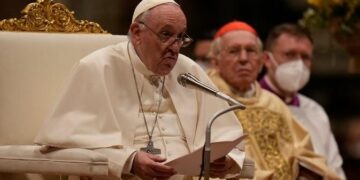 Controvertidas declaraciones de Francisco sobre la homosexualidad y la economía argentina