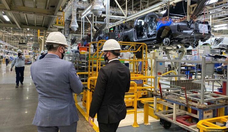 Extienden la eliminación de retenciones para las exportaciones incrementales de la industria automotriz