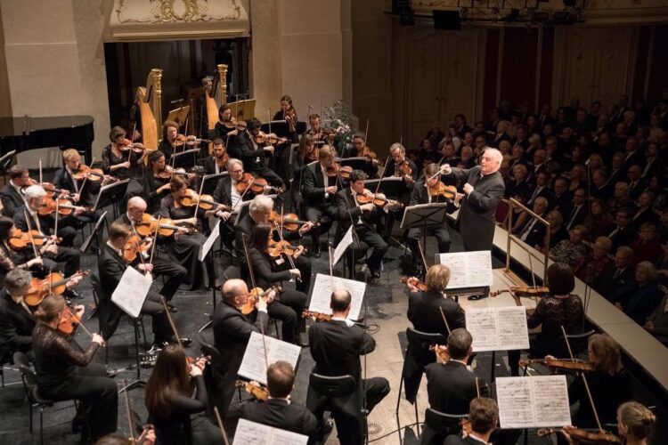 Tras meses de ausencia, reapareció Daniel Barenboim en la Staatsoper de Berlín