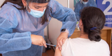 Piden a los adultos completar el calendario de vacunación