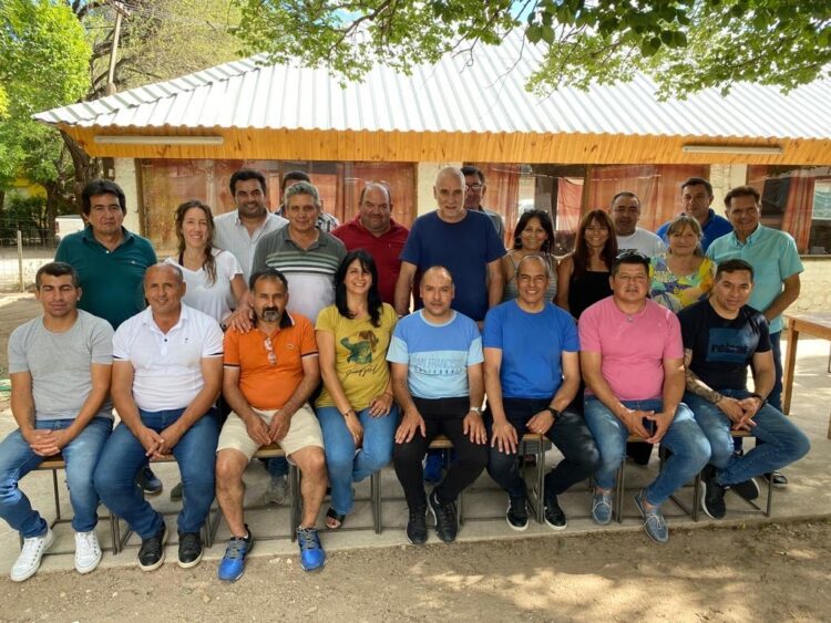 Legisladores, intendentes y presidentes comunales pegarán la fecha de la elección municipal a la provincial