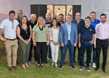 Intendentes de Colón y Cruz del Eje también adherirán sus elecciones a las provinciales