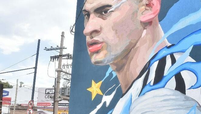 Dónde se encuentra el gran mural del Cuti Romero que plasmó el artista Rodo Graff