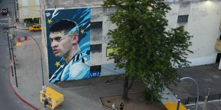 Dónde se encuentra el gran mural del Cuti Romero que plasmó el artista Rodo Graff