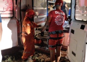 Con las crecidas, llegan los riesgos: rescate en el río Xanaes y hecho fatal en Mina Clavero