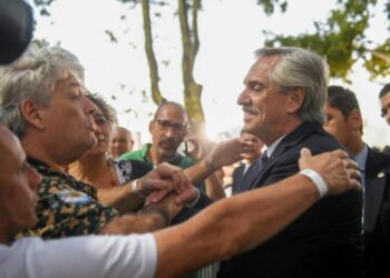 Fernández apuntó contra Macri y dejó abierta la puerta a la reelección