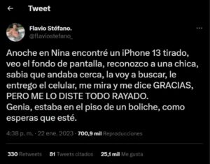 Encontró un iPhone 13 en el piso de un boliche, se lo devolvió a la dueña, pero recibió un insólito reproche
