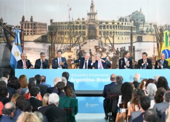 Argentina y Brasil relanzan sus relaciones con una ambiciosa lista de acuerdos