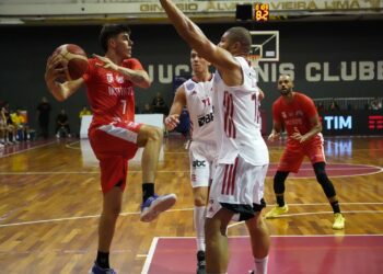 Instituto volvió a perder