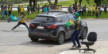 Parlamentarios de Córdoba también repudiaron el intento de golpe en Brasil