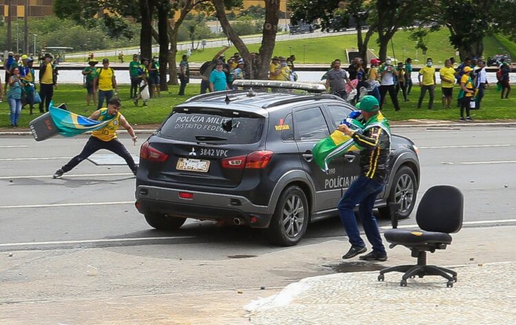 Parlamentarios de Córdoba también repudiaron el intento de golpe en Brasil