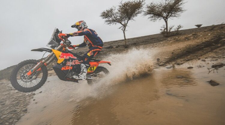 Achicó su desventaja en motos