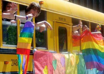 La juventud británica se reconoce con las identidades LGB, reveló el último censo oficial