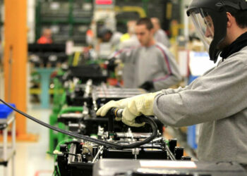 Durante noviembre la actividad económica subió 2,6% interanual