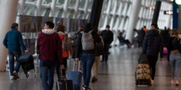 Desde el lunes aumenta una tasa aeronáutica que impactará en los precios de los pasajes