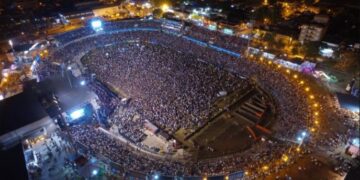 Los Palmeras y Damián Córdoba le pusieron moño a la noche más concurrida de Jesús María