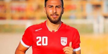 El futbolista iraní Nasr Azadani se salvó de la pena de muerte, pero recibió una extensa condena