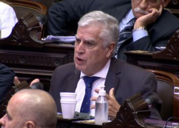 El schiarettismo pidió dejar de “gambetear fallos con maniobras”