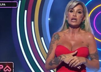 Las razones por las que Flor Peña deja la conducción de LPA