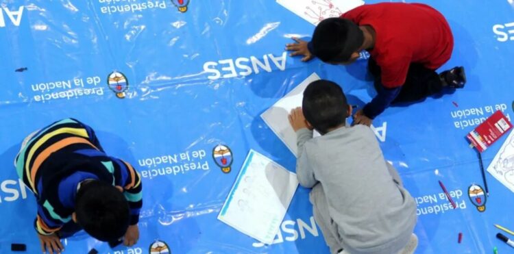 Ya rige la implementación de AUH para niños y adolescentes sin cuidados parentales